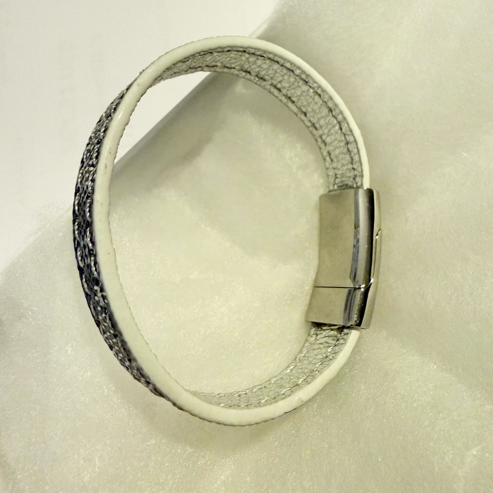 Spark*l bands - Size 2 - Upcycled Grey Goyard Gracie Bracelet w/Magnetic Clasp - Picture 7 of 11
